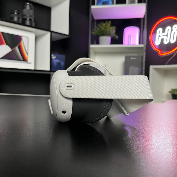 Уценка Автономный шлем виртуальной реальности Oculus Quest 3 512Gb White IMEI: 05MD
