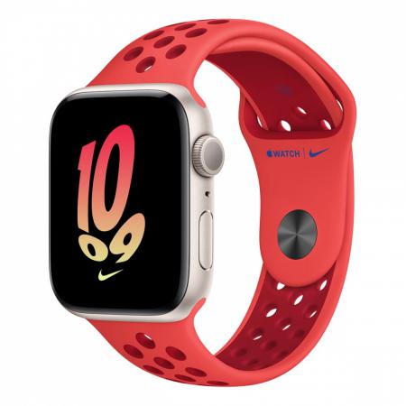 Apple Watch Nike SE (2022), 44 мм корпус из алюминия цвета «Starlight», ремешок Nike Sport Band размера S/M цвета «Bright Crimson/Gym Red» Apple Watch Nike SE (2022), 44 мм корпус из алюминия цвета «Starlight», ремешок Nike Sport Band размера S/M цвета «Bright Crimson/Gym Red»